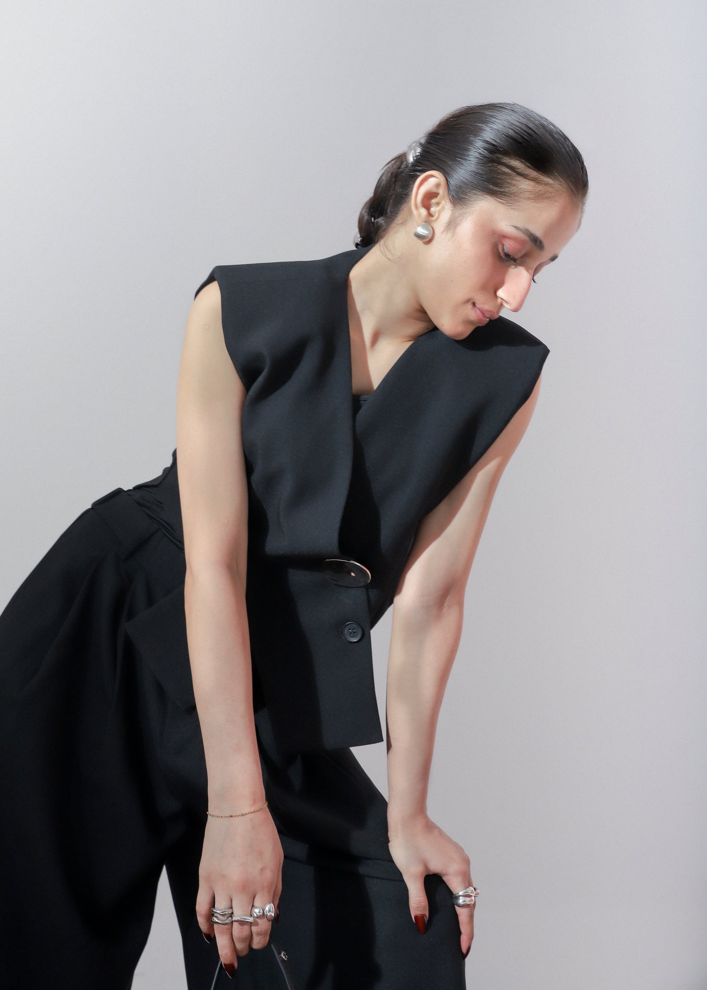 cut-out vest