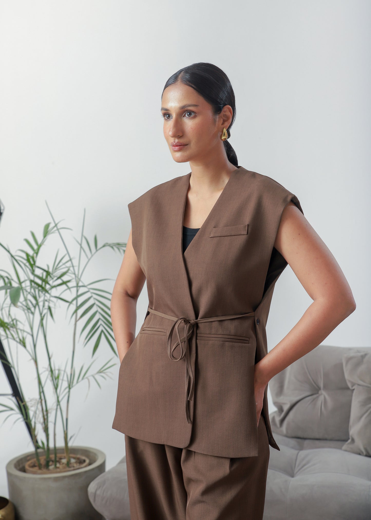cocoa edge vest